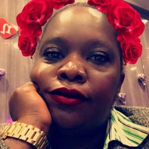 Meet your Posher, Miriam